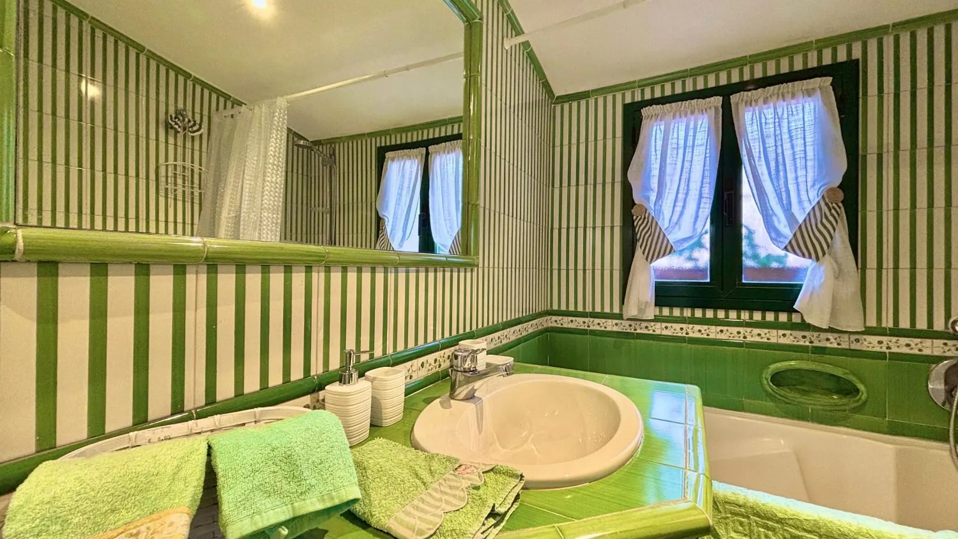 Paradiso Borgia Rome Apartment