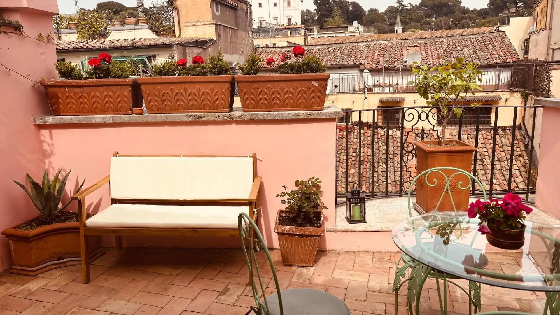 Paradiso Borgia Rome Apartment